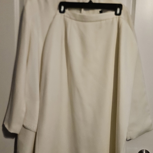 Women's plus size 22 cream two piece suit - Picture 10 of 10
